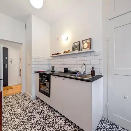 Hallera 57 Urban By Bookinghost *