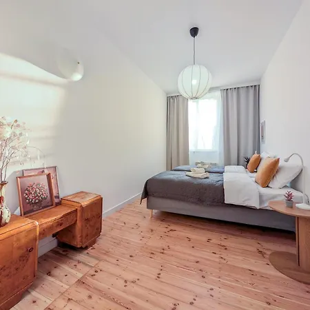 Hallera 57 Urban By Bookinghost Wroclaw