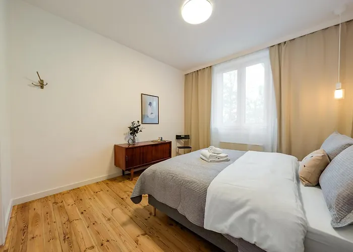 Apartment Hallera 57 Urban By Bookinghost Wroclaw